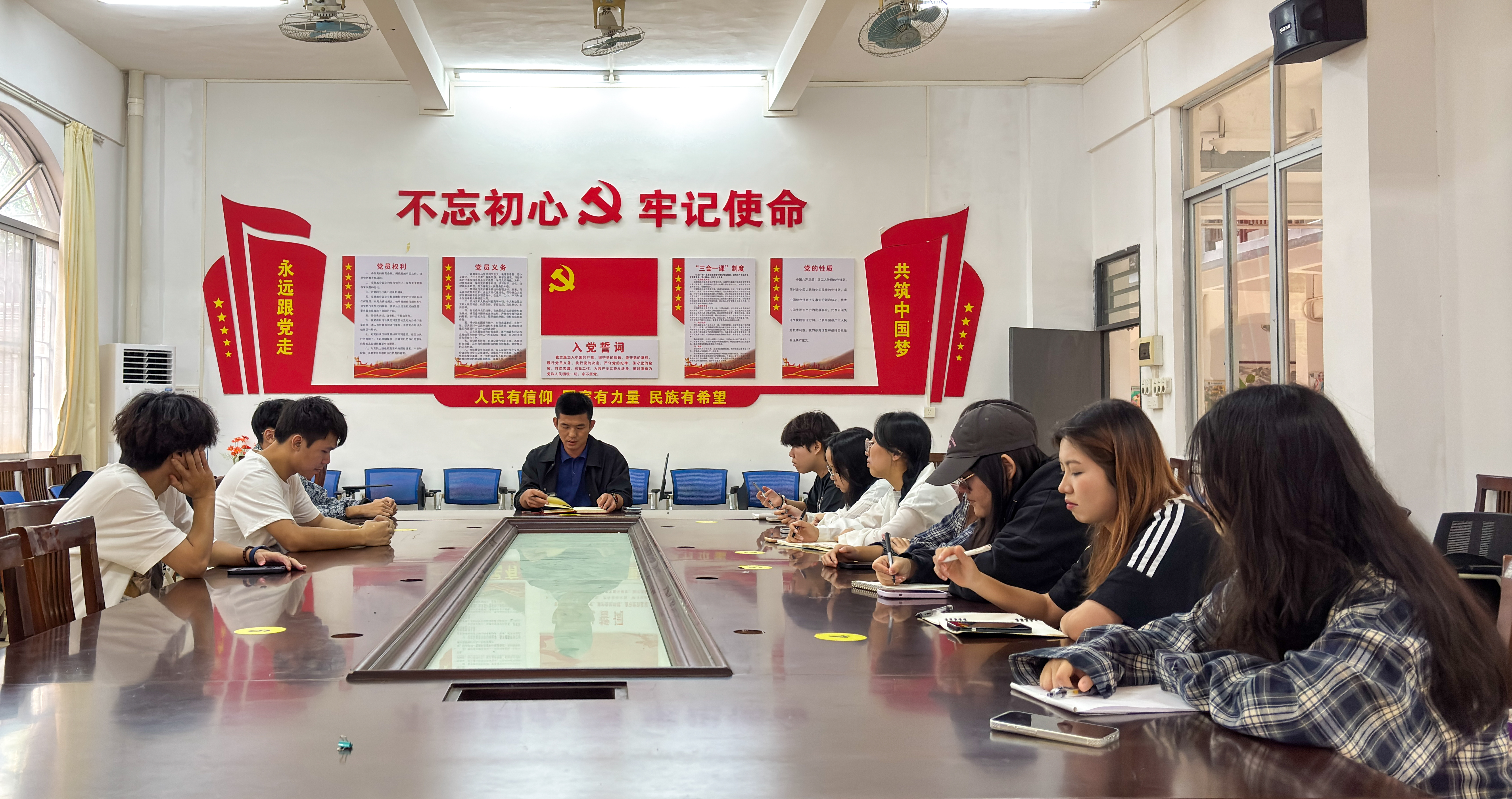 IMG_9579.jpg IMG_9579.jpg