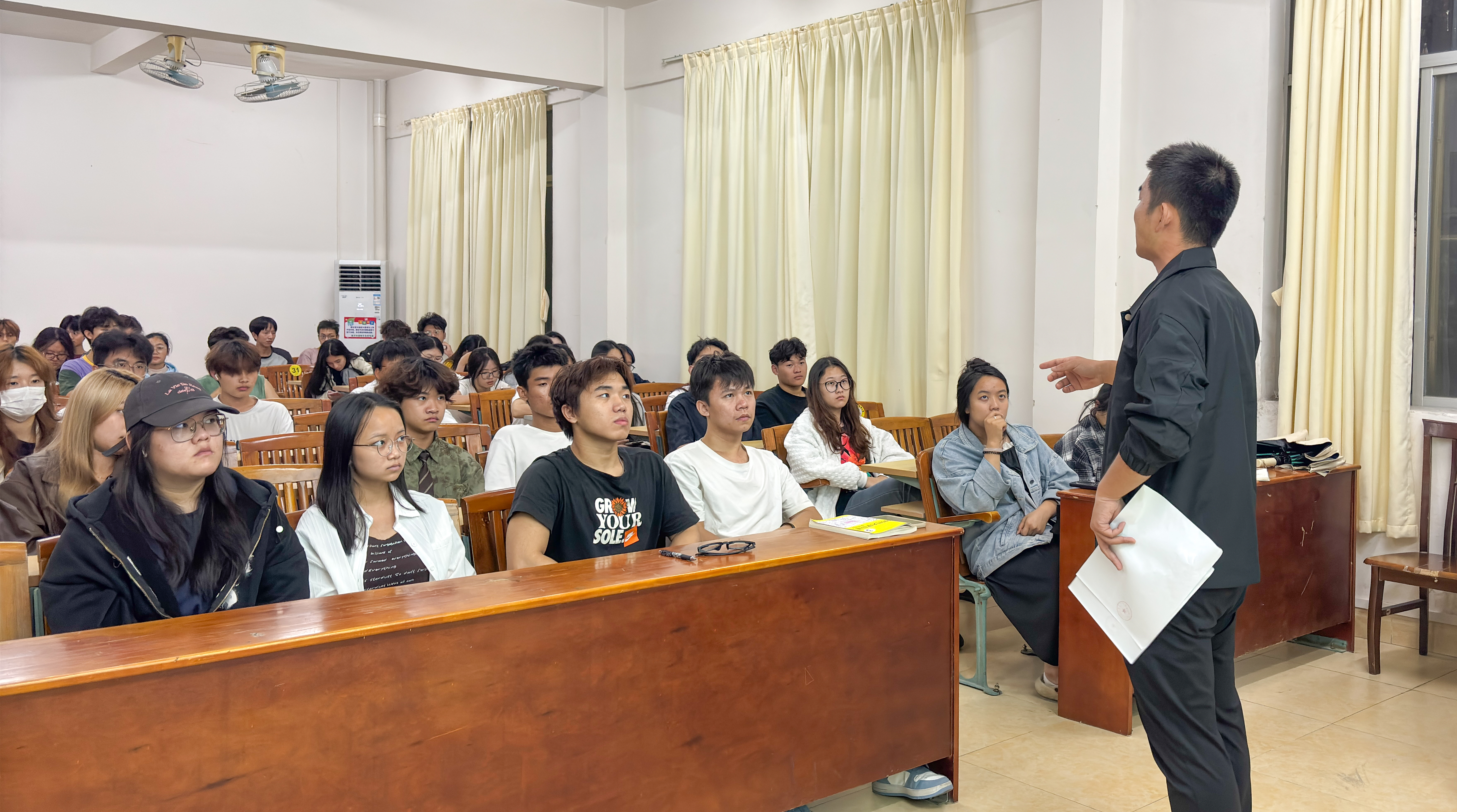 IMG_E9677.jpg IMG_E9677.jpg