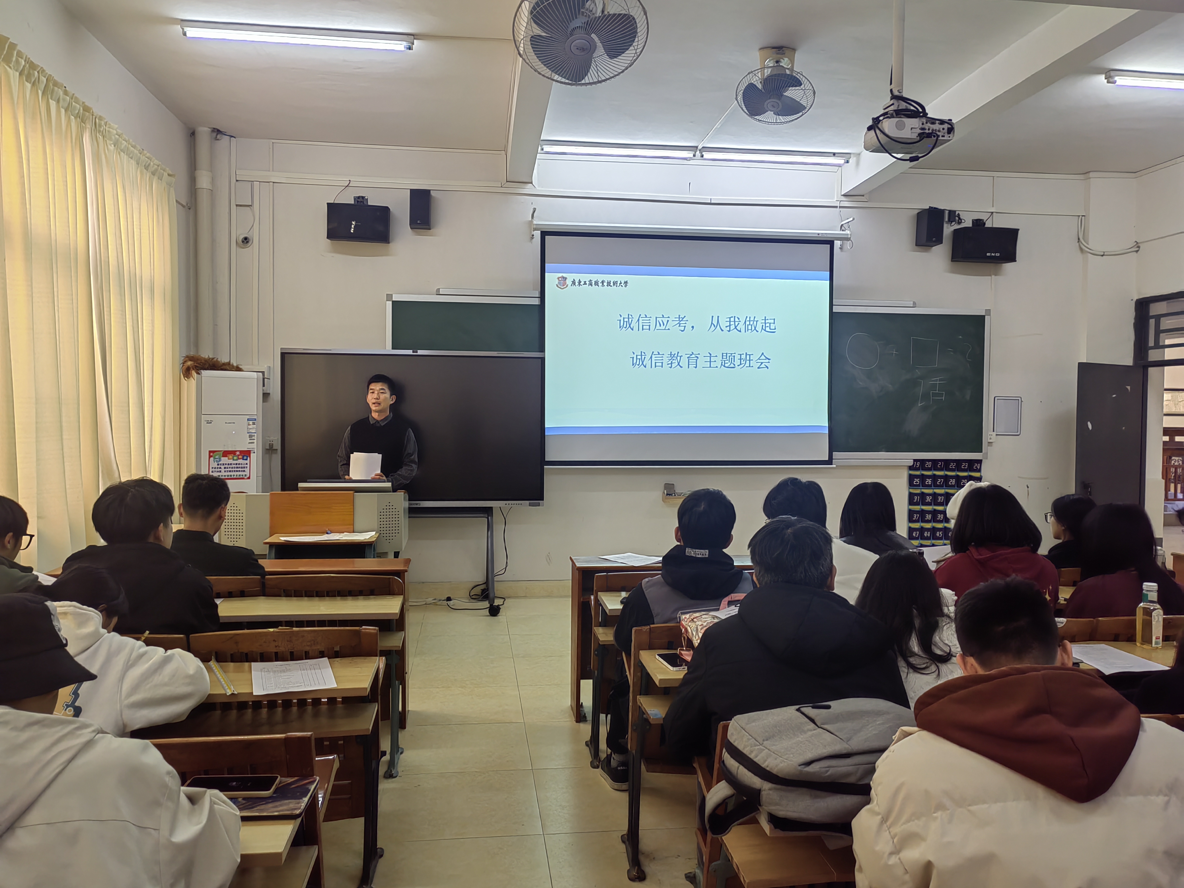 潘帅1.jpg 潘帅1.jpg