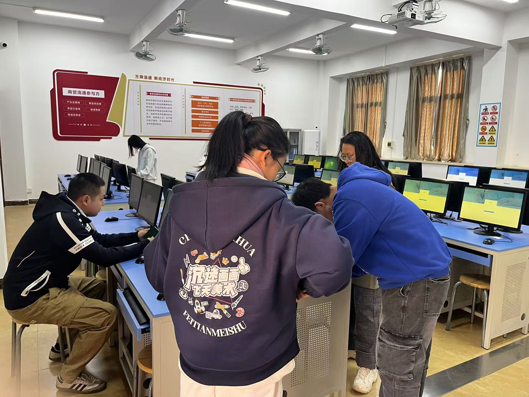 3044永利集团官网室内装饰设计师职业技能等级考试工作圆满结束.png 3044永利集团官网室内装饰设计师职业技能等级考试工作圆满结束.png