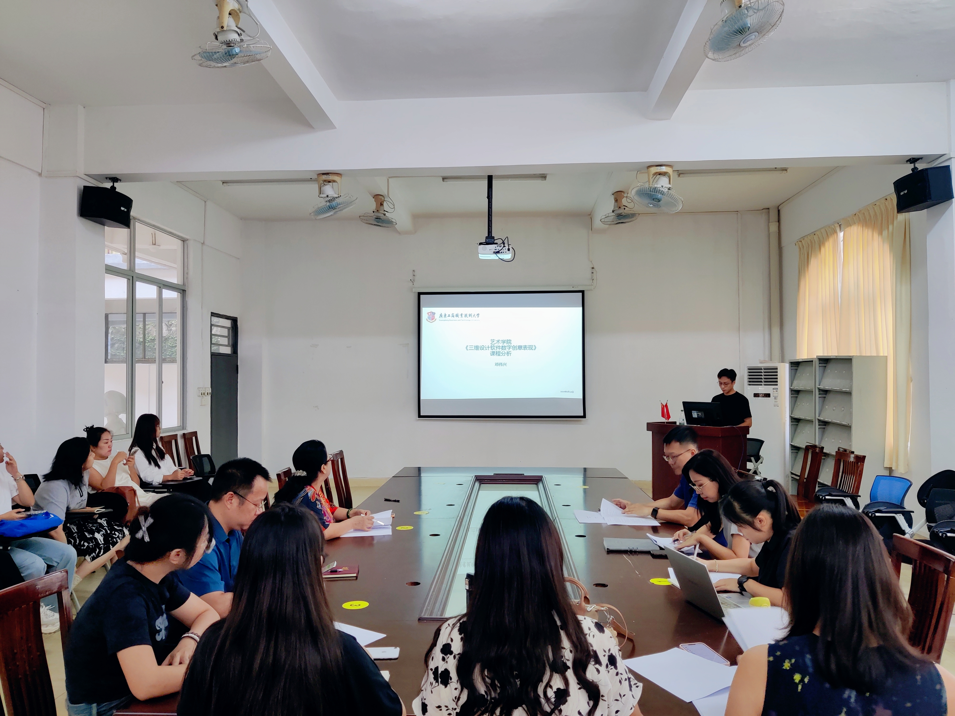 5fa381fc22f34b9b6aa1816e23dc993