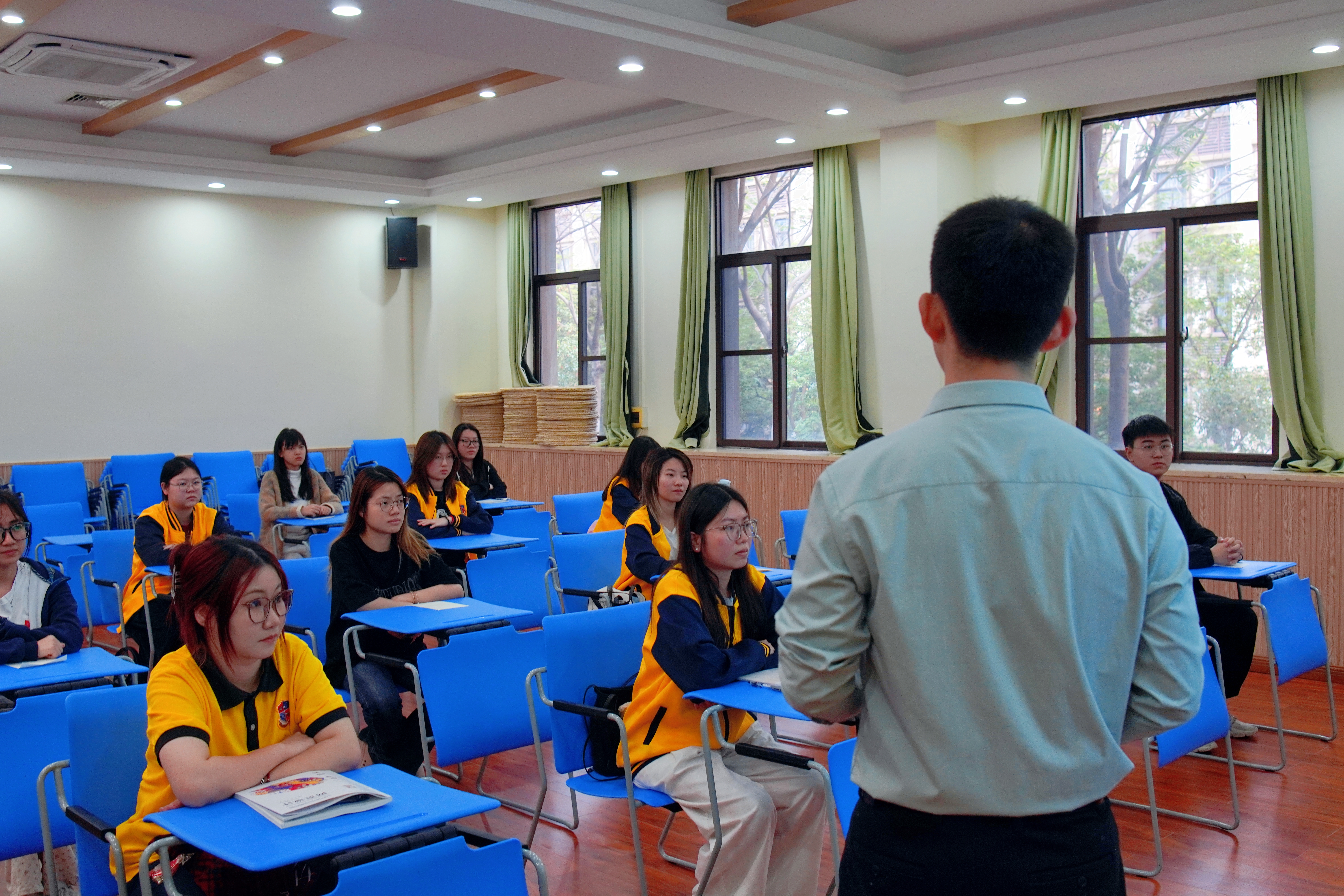 团课3.jpg 团课3.jpg