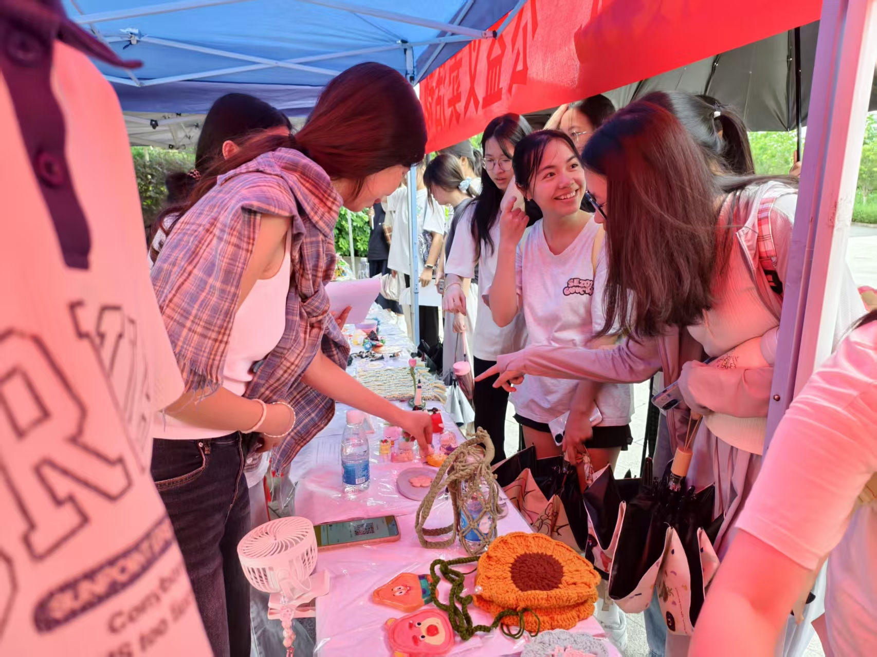 活动现场2.jpg 活动现场2.jpg